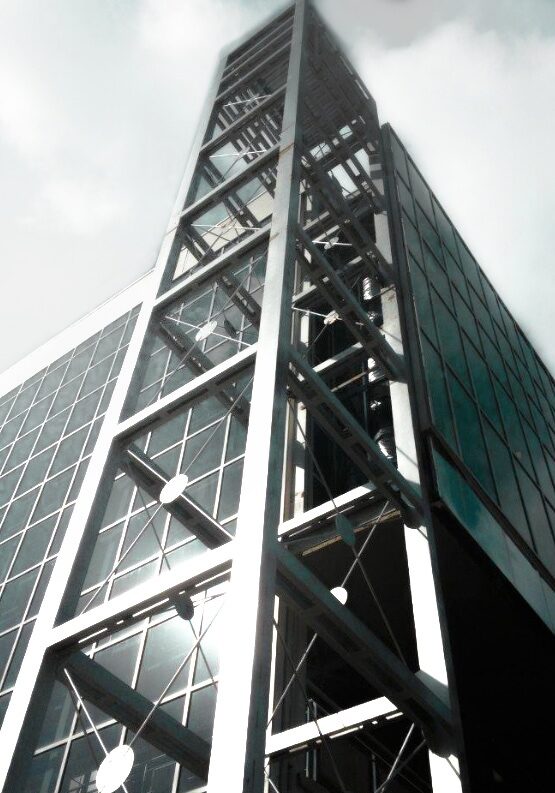 TORRE VIP, AIRBUS <BR>
SAN PABLO, SEVILLA